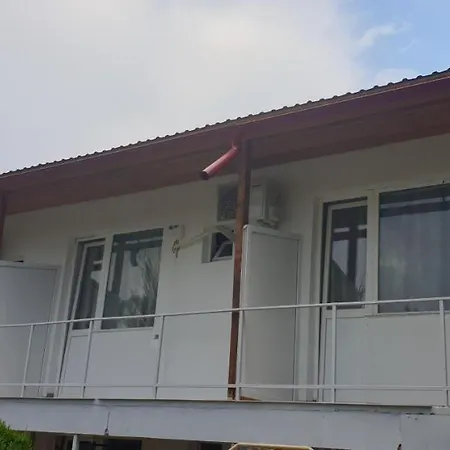 Hotel Vila Tineret Dvg 3*